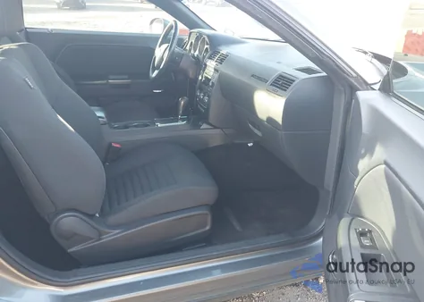 2012 Dodge Challenger Sxt z USA, uszkodzony, nr VIN 2C3CDYAG0CH258938